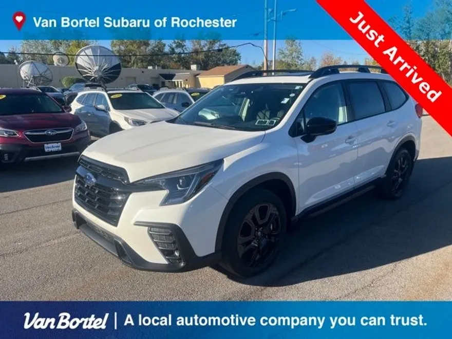 2025 Subaru Ascent Onyx Edition Touring photo 1
