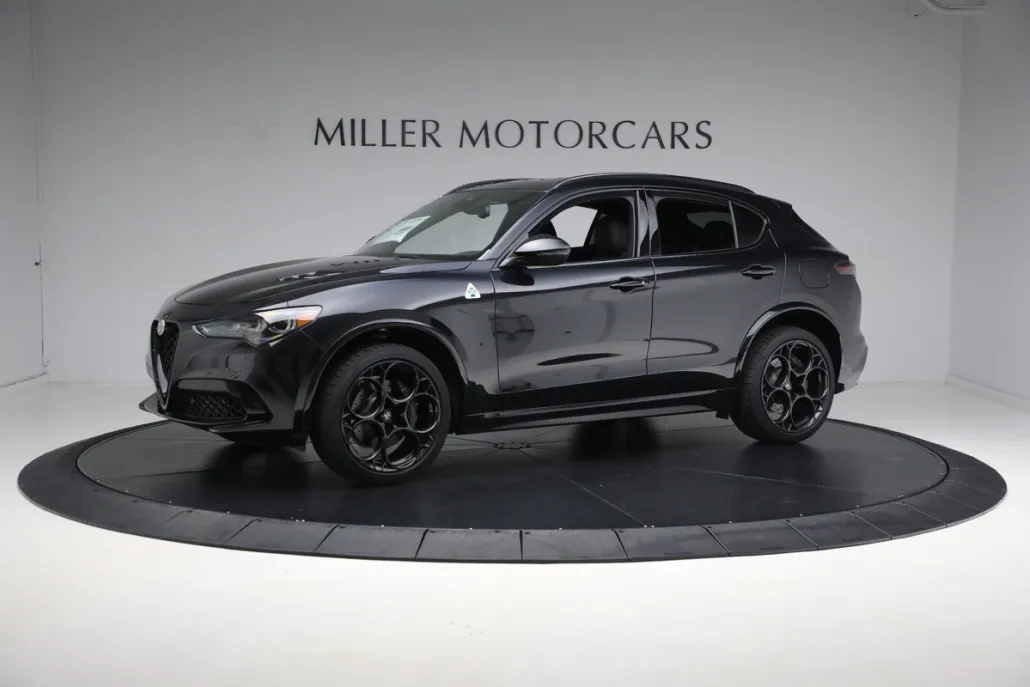 2024 Alfa Romeo Stelvio Quadrifoglio photo 1