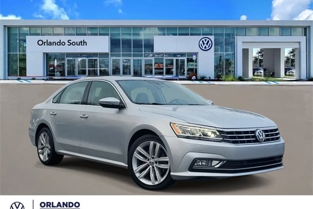 2018 Volkswagen Passat 2.0T SE photo 1