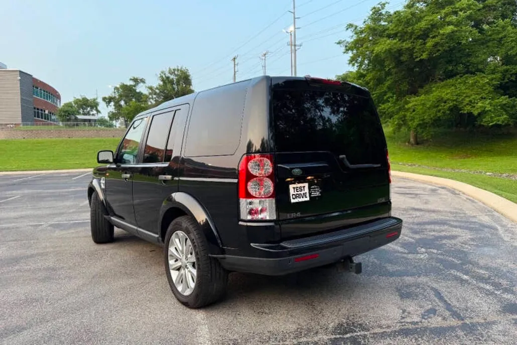 2013 Land Rover LR4 HSE photo 1