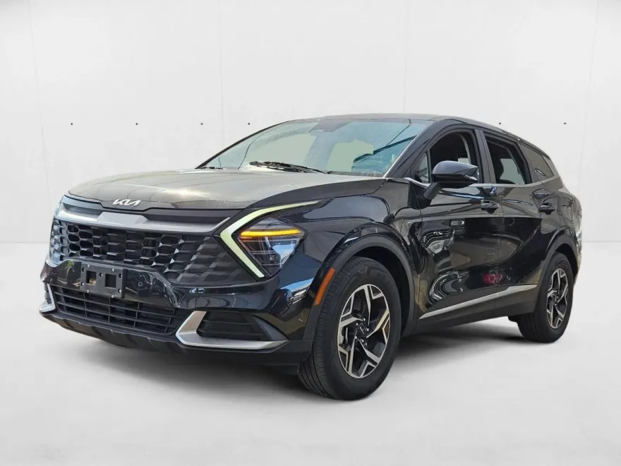 2024 Kia Sportage LX photo 1