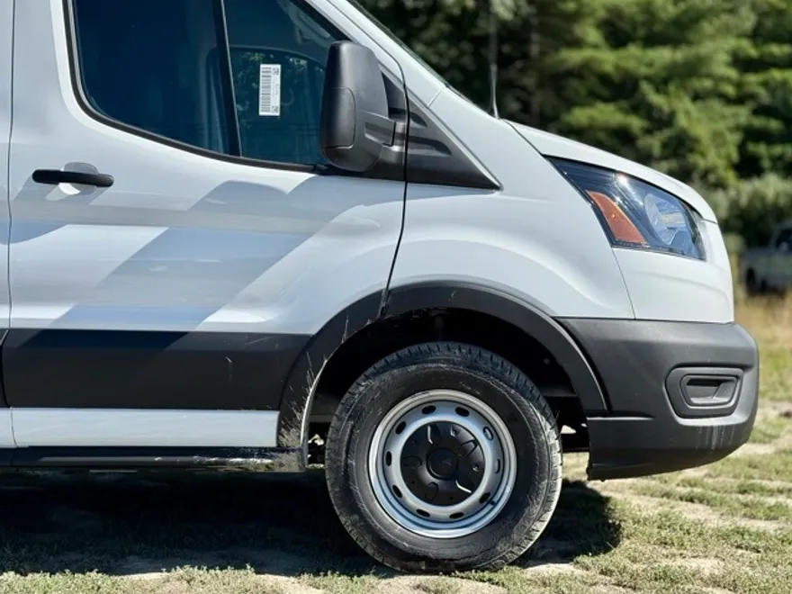 2025 Ford Transit Cargo Van photo 1