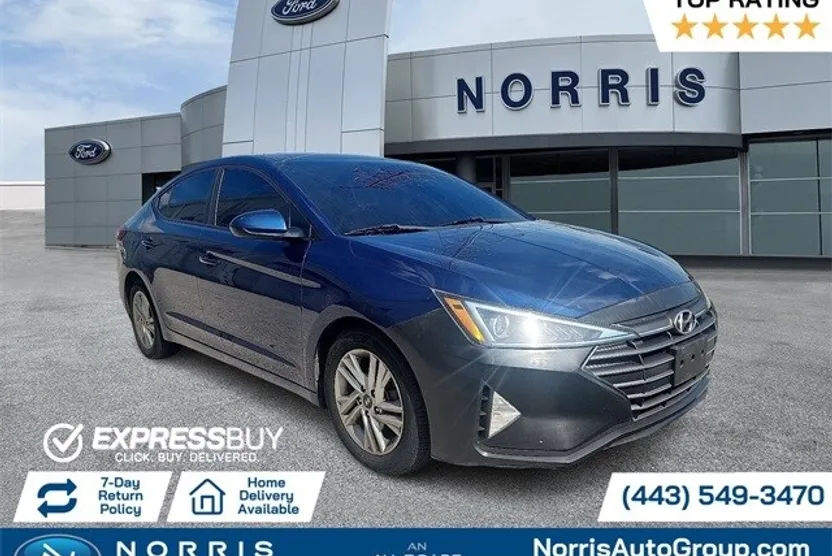 2020 Hyundai Elantra SEL photo 1