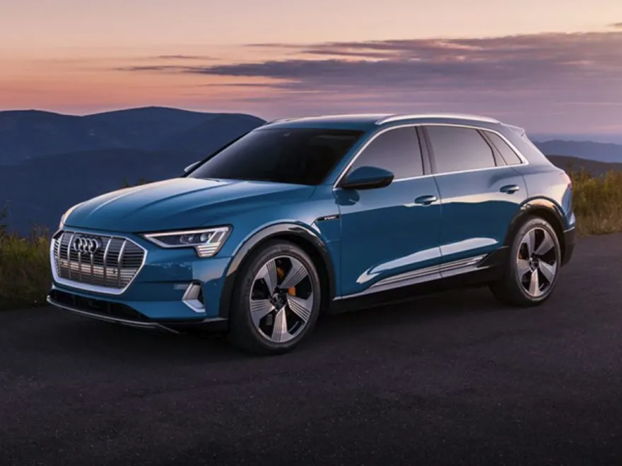 2021 Audi e-tron Premium photo 1