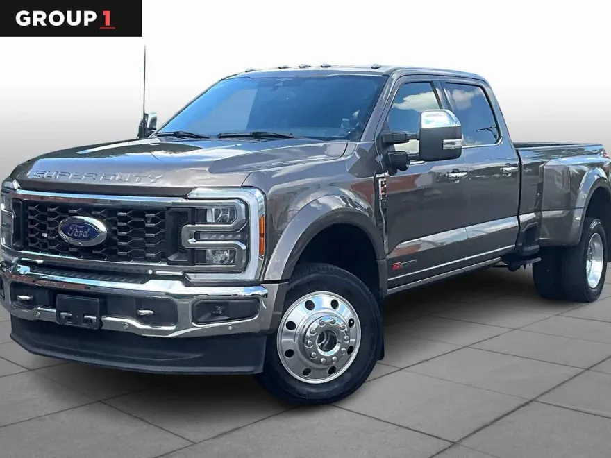 2023 Ford F-450 King Ranch photo 1