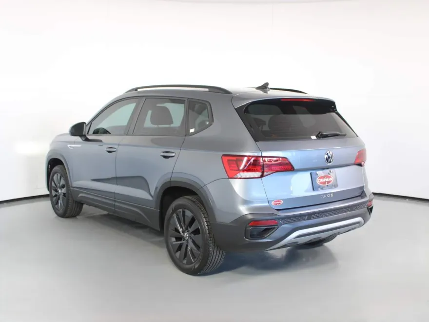 2024 Volkswagen Taos S photo 1