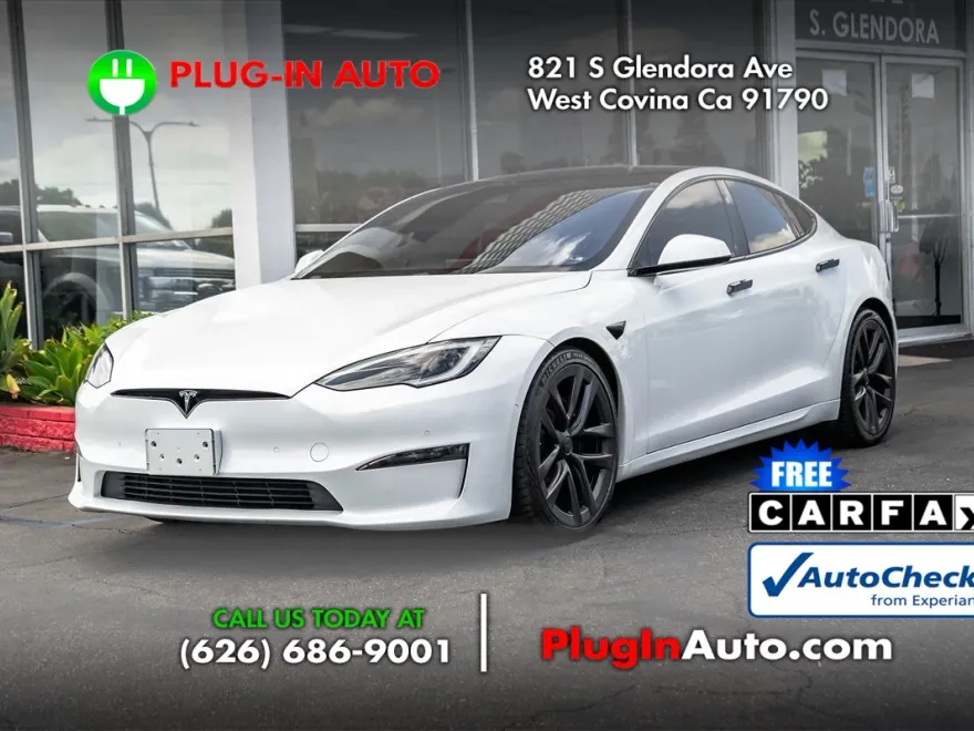 2022 Tesla Model S photo 1