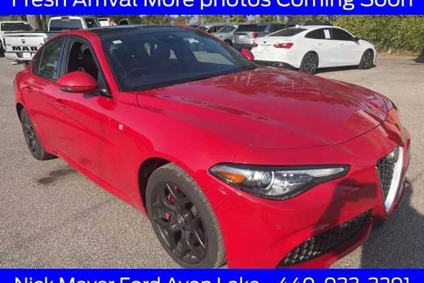 2023 Alfa Romeo Giulia Ti photo 1