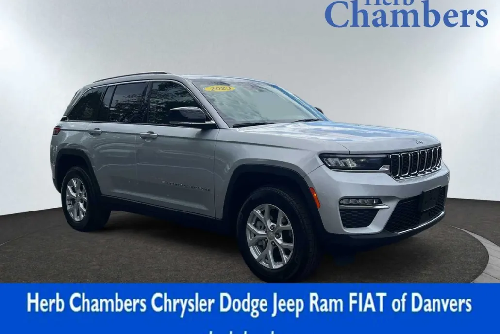 2023 Jeep Grand Cherokee Limited photo 1