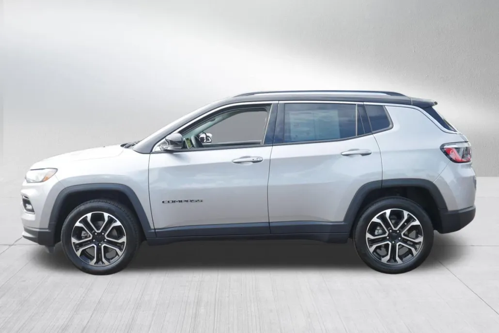 2022 Jeep Compass Limited photo 1