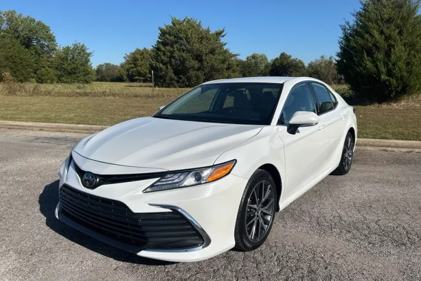 2024 Toyota Camry XLE photo 1