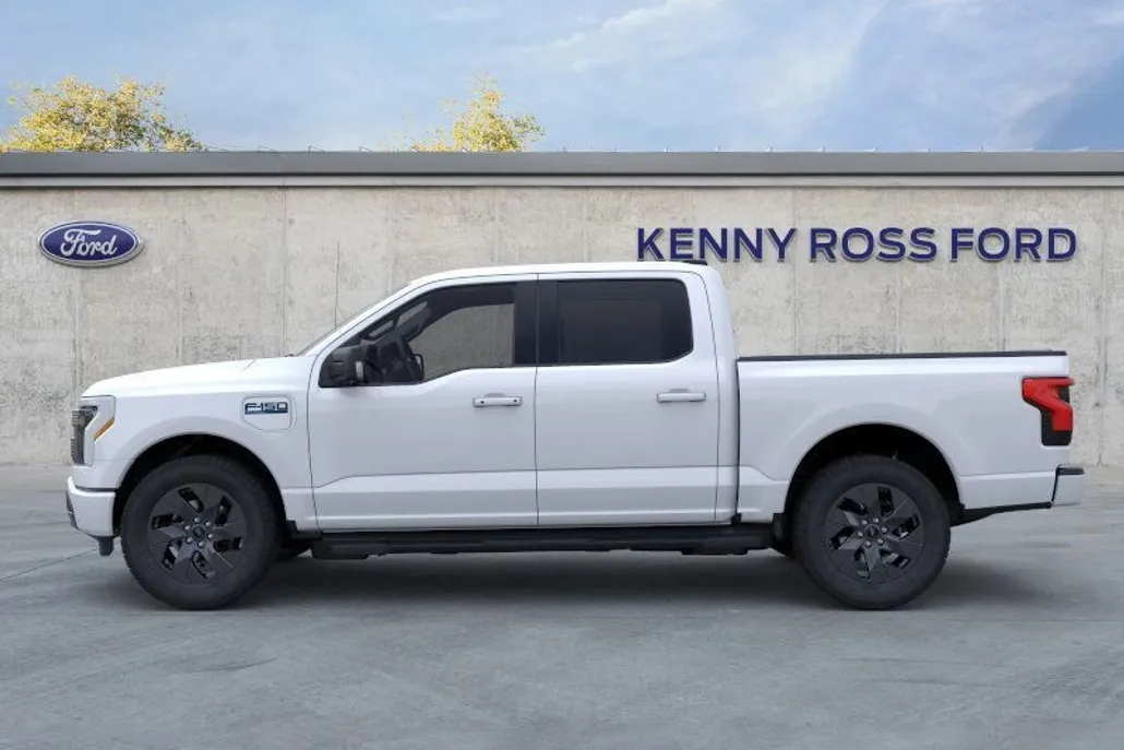 2025 Ford F-150 Lightning photo 1