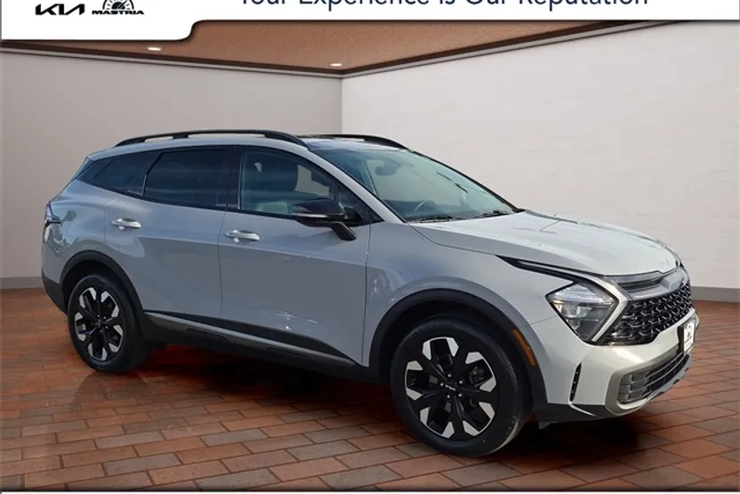 2023 Kia Sportage X-Line photo 1