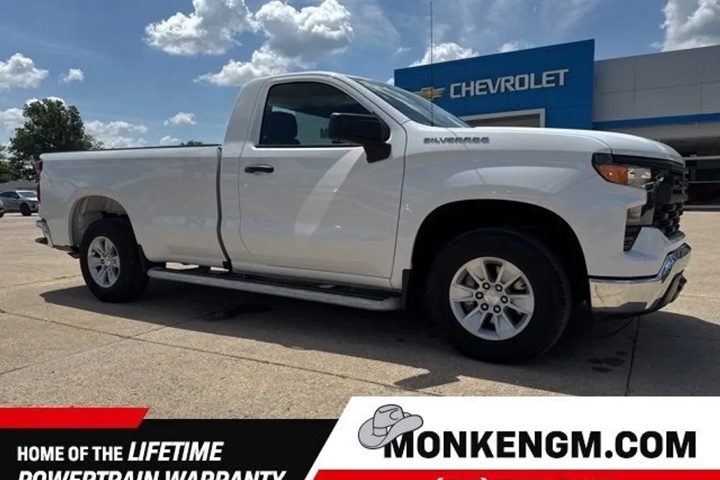 2024 Chevrolet Silverado 1500 photo 1