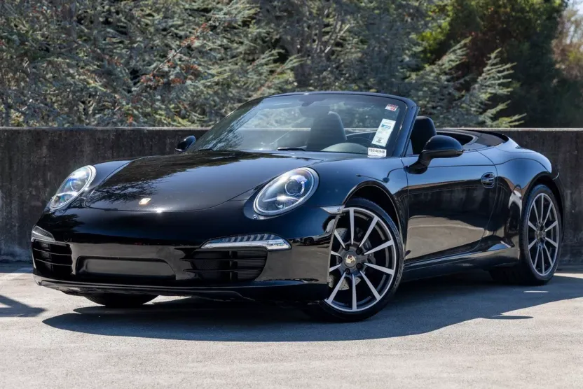 2013 Porsche 911 Cabriolet photo 1