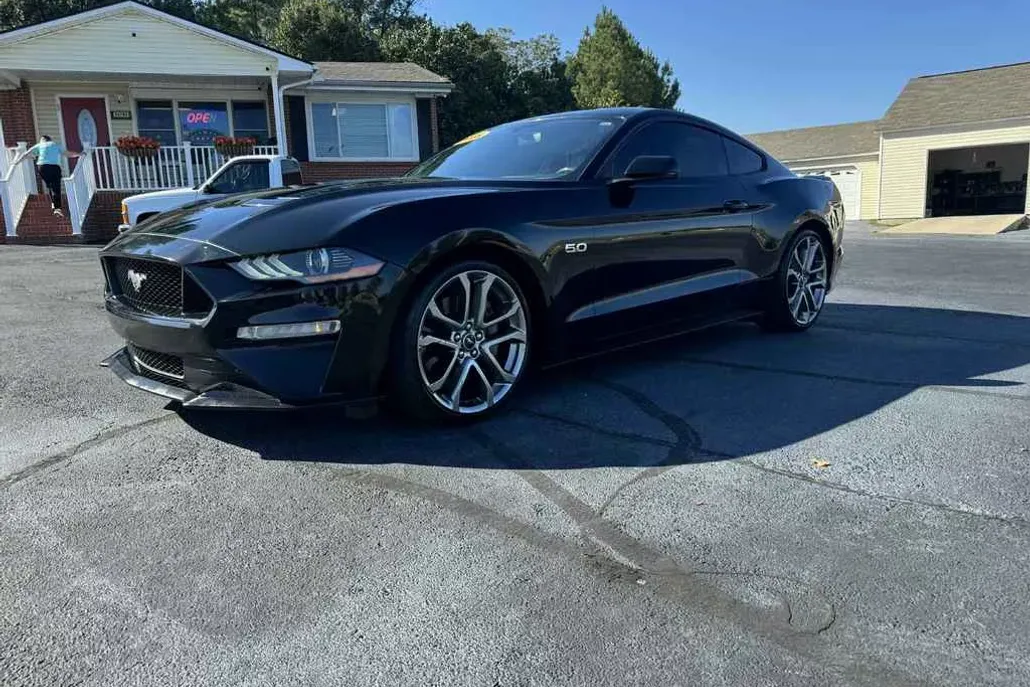 2018 Ford Mustang GT Premium photo 1
