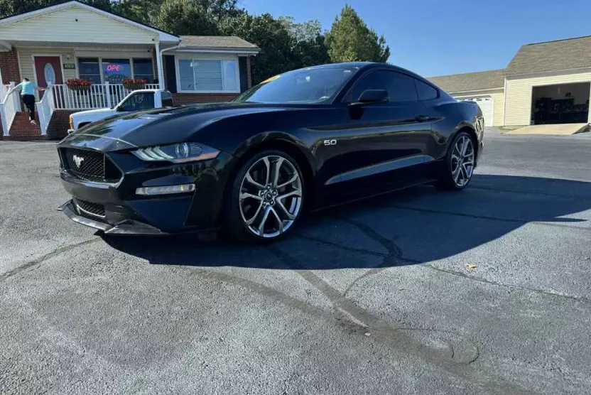 2018 Ford Mustang GT Premium photo 1