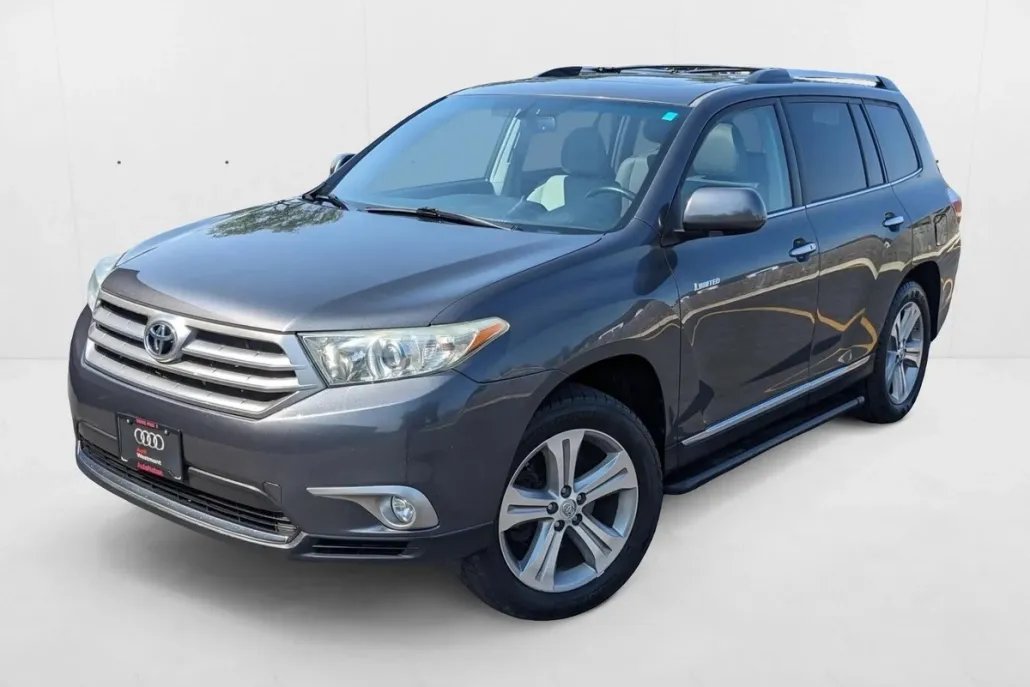 2013 Toyota Highlander Limited photo 1