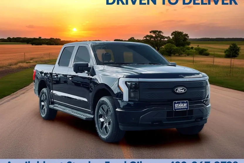 2025 Ford F-150 Lightning photo 1