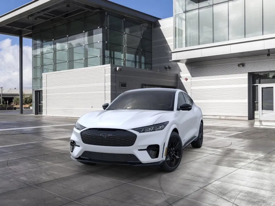 2025 Ford Mustang Mach-E GT photo 1