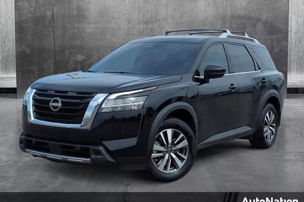2024 Nissan Pathfinder SL 4x4 photo 1