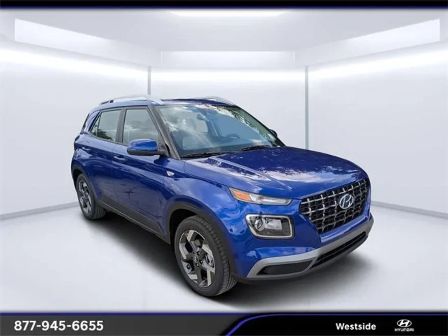 2025 Hyundai Venue SEL photo 1