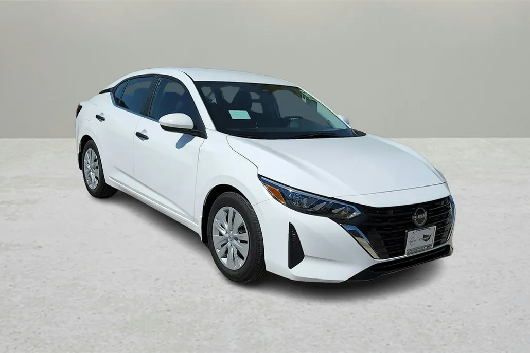 2025 Nissan Sentra S photo 1