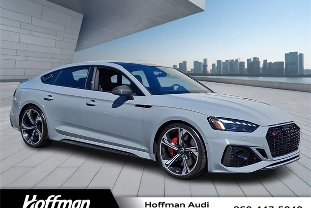 2023 Audi RS 5 photo 1