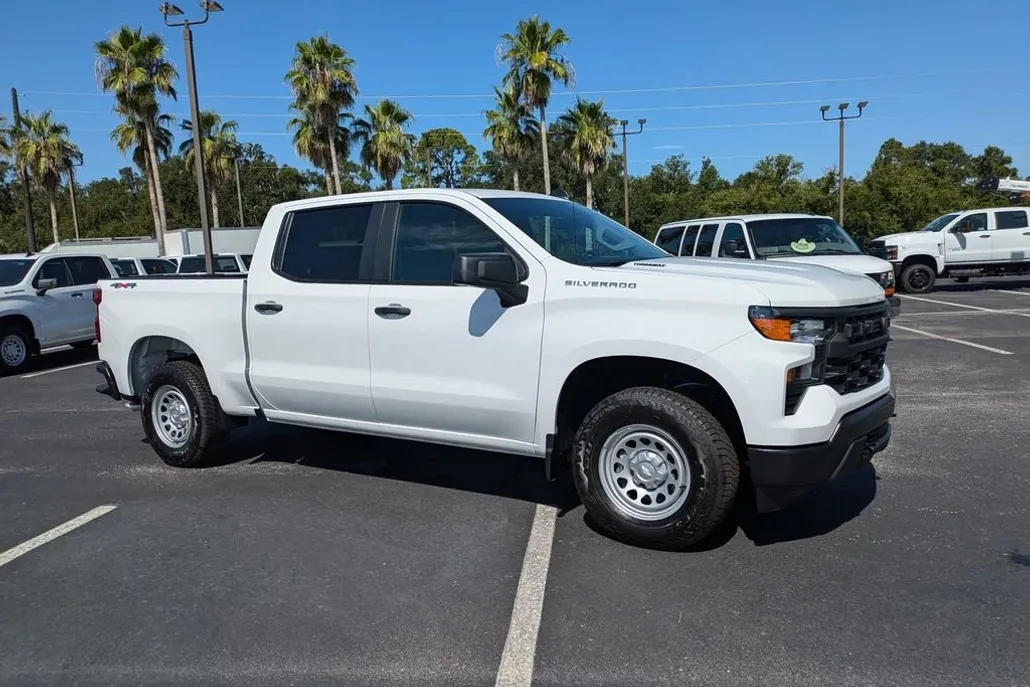 2025 Chevrolet Silverado 1500 photo 1