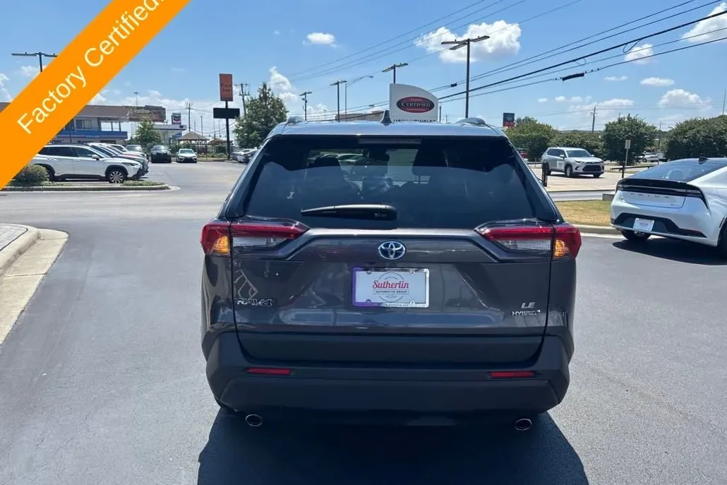 2023 Toyota RAV4 Hybrid LE photo 1