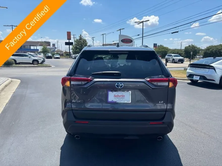 2023 Toyota RAV4 Hybrid LE photo 1