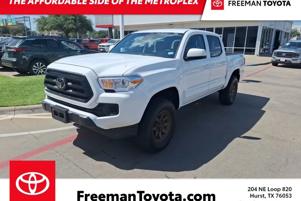 2023 Toyota Tacoma V6 4x4 photo 1