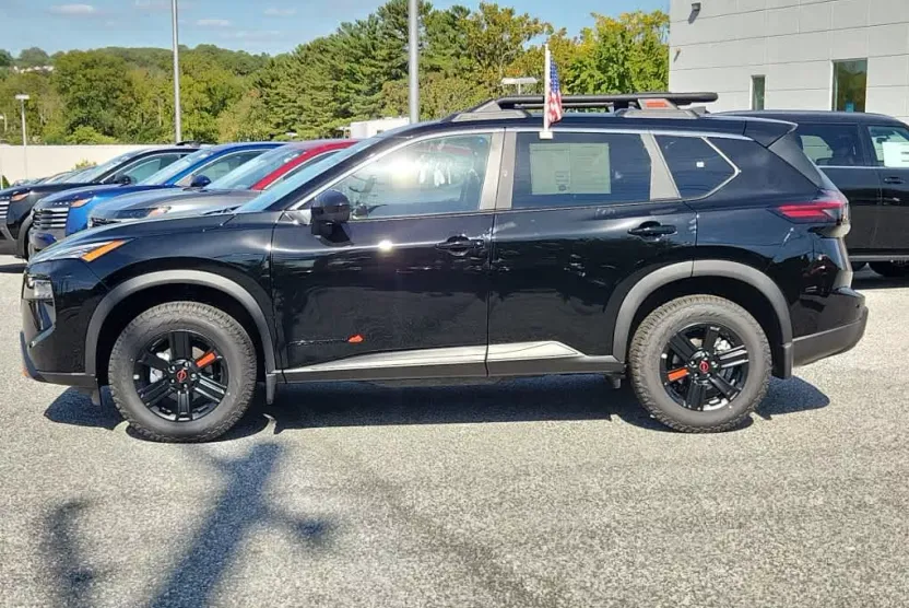 2026 Nissan Rogue AWD photo 1
