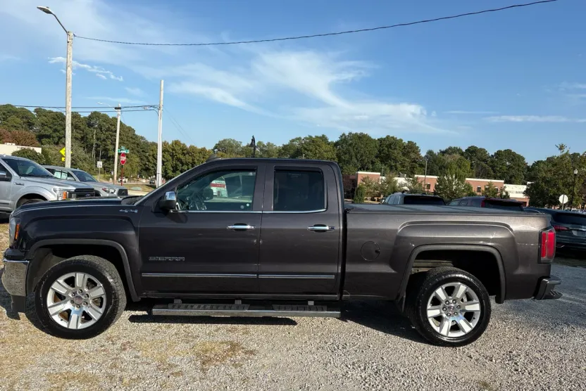 2016 Gmc Sierra 1500 SLT photo 1