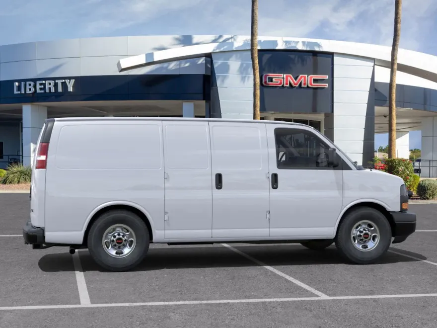 2025 Gmc Savana Cargo 2500 photo 1