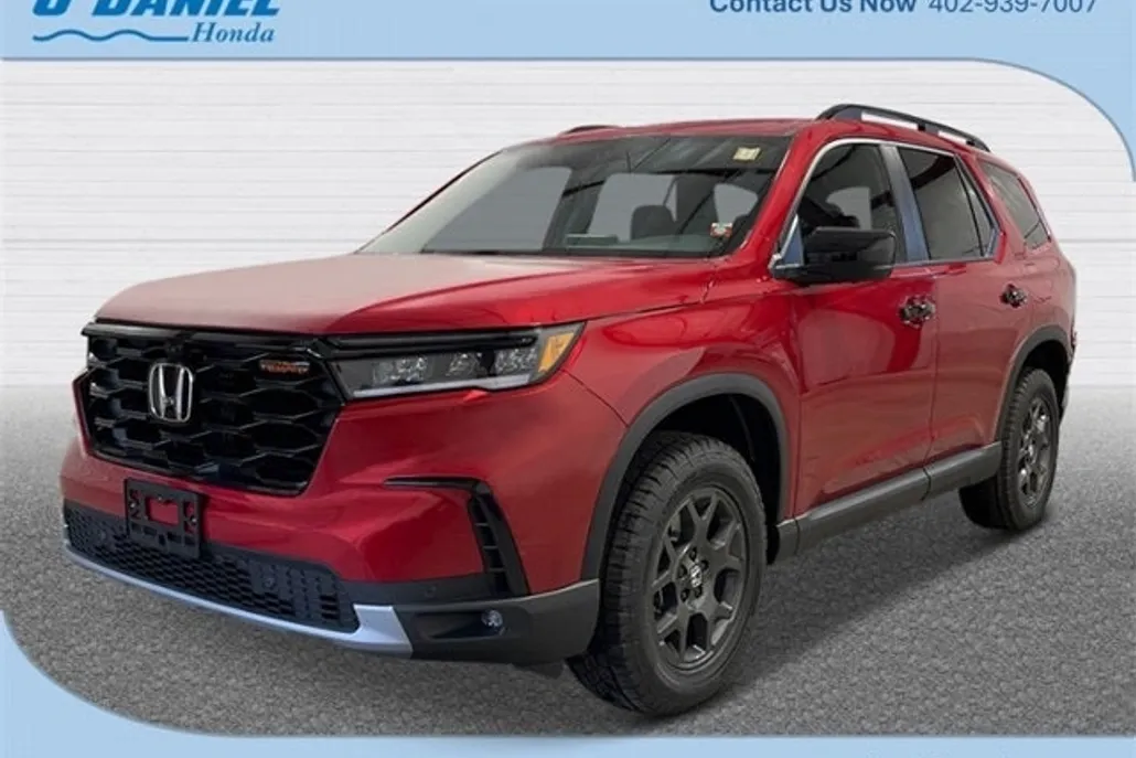 2025 Honda Pilot TrailSport photo 1