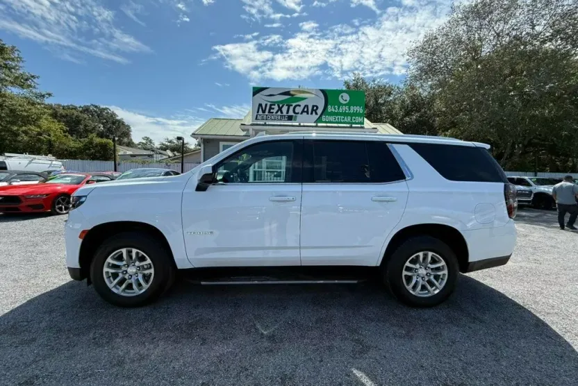 2023 Chevrolet Tahoe LT photo 1