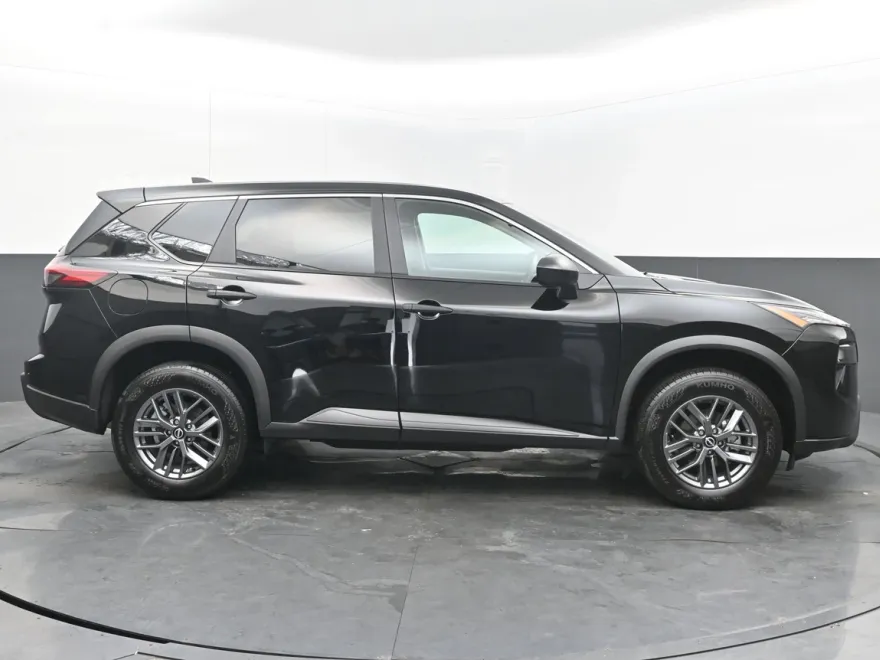 2025 Nissan Rogue S photo 1
