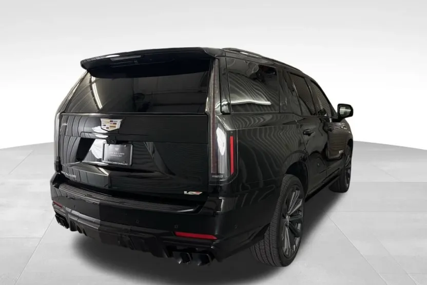 2025 Cadillac Escalade V-Series photo 1
