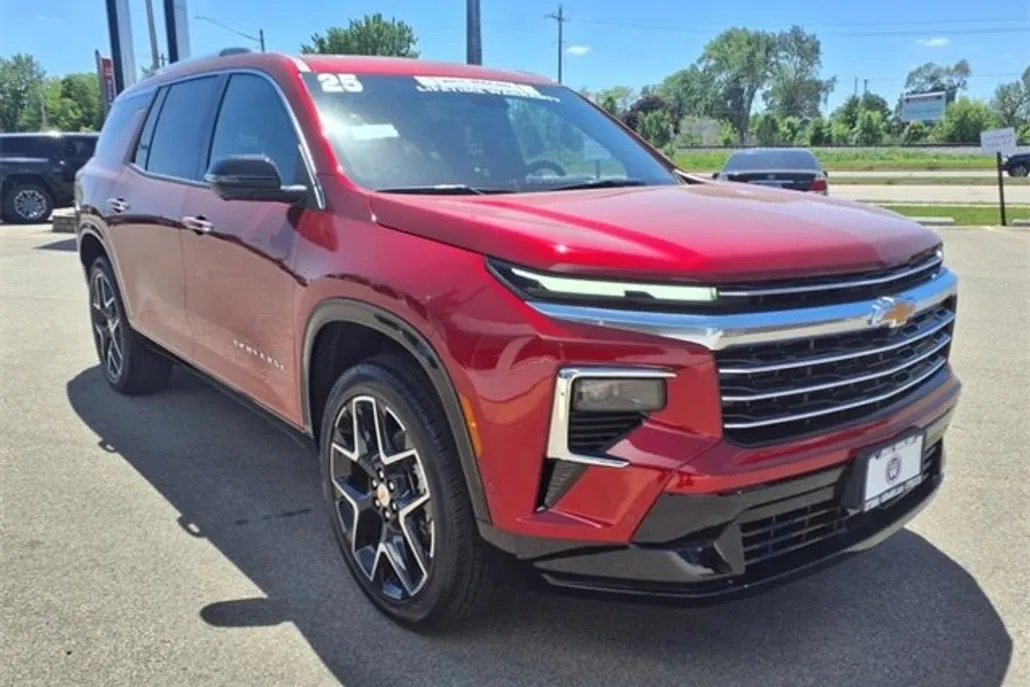 2025 Chevrolet Traverse High Country photo 1