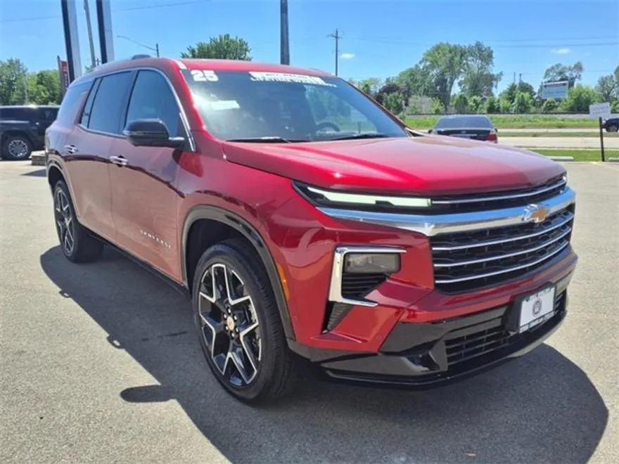 2025 Chevrolet Traverse High Country photo 1
