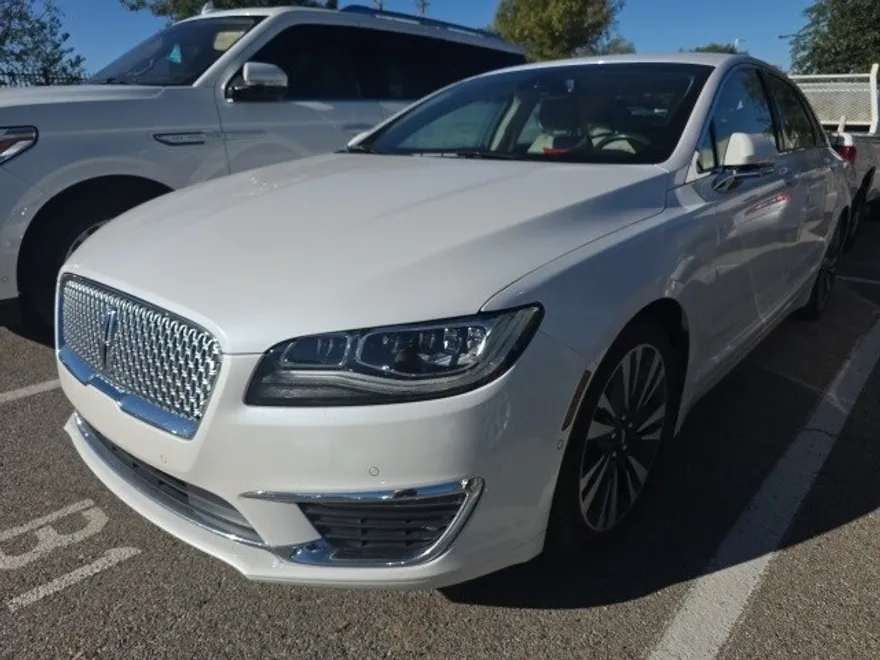 2017 Lincoln MKZ Hybrid Reserve photo 1