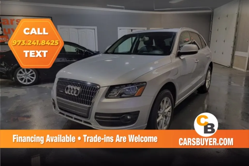 2012 Audi Q5 2.0T Premium photo 1