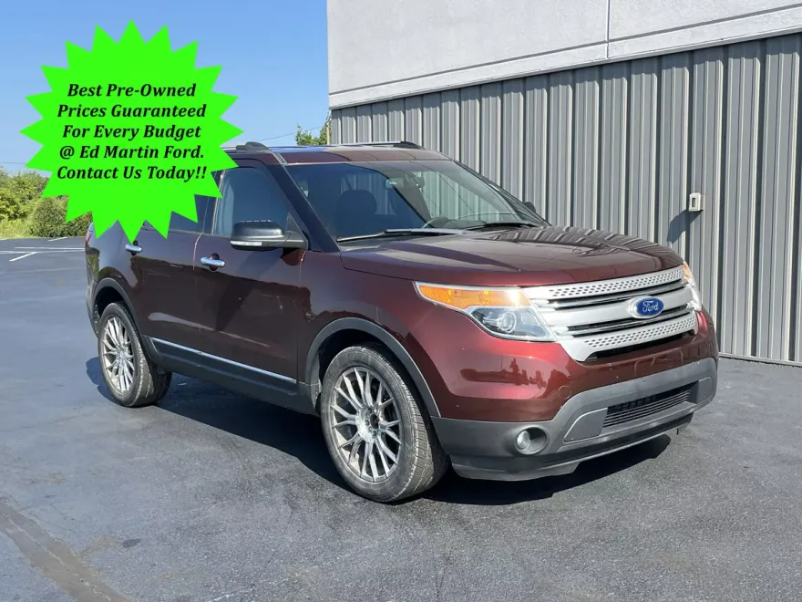 2015 Ford Explorer XLT photo 1
