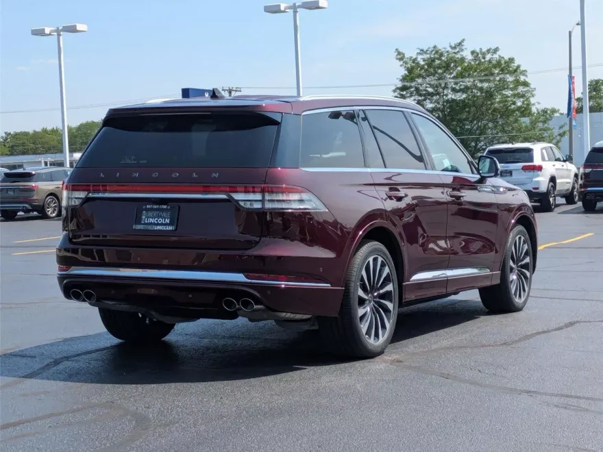 2022 Lincoln Aviator Black Label Grand Touring photo 1