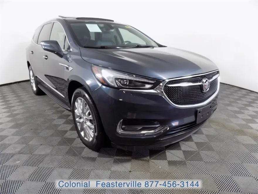 2018 Buick Enclave Essence photo 1