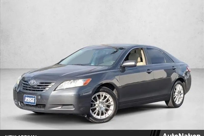 2007 Toyota Camry LE photo 1