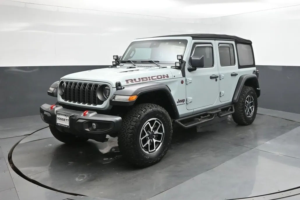2024 Jeep Wrangler Rubicon photo 1