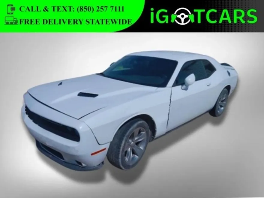 2018 Dodge Challenger SXT photo 1