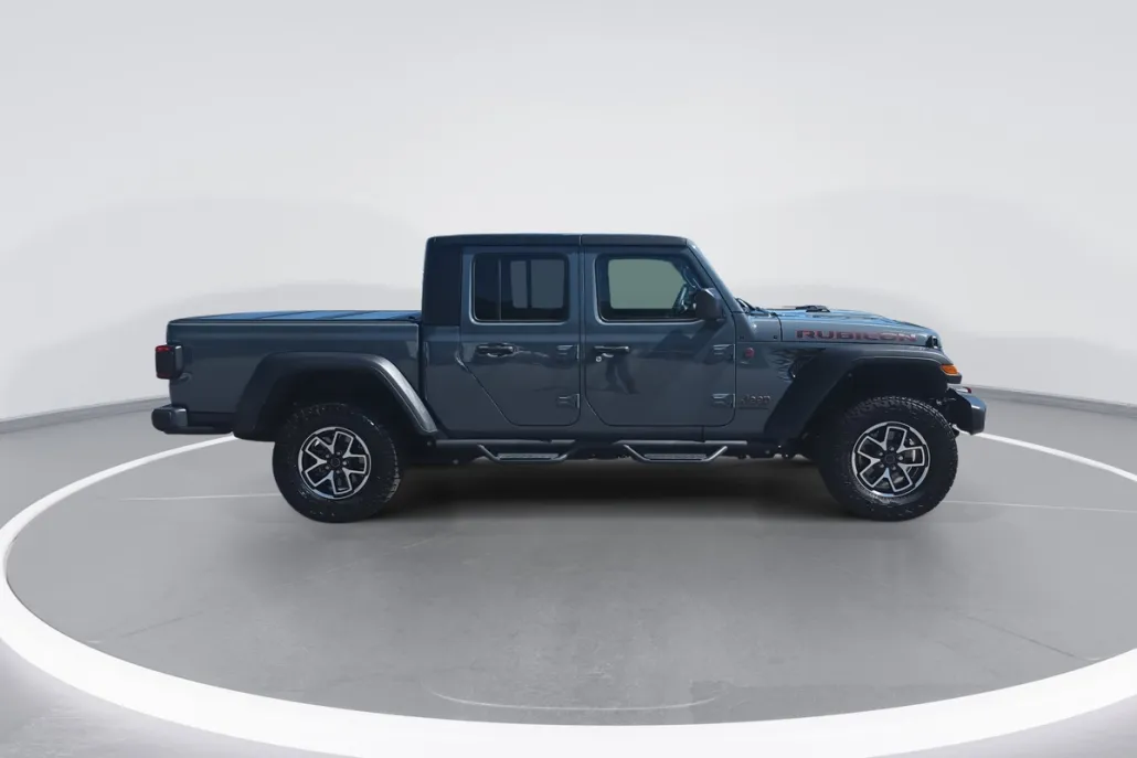 2024 Jeep Gladiator Rubicon photo 1